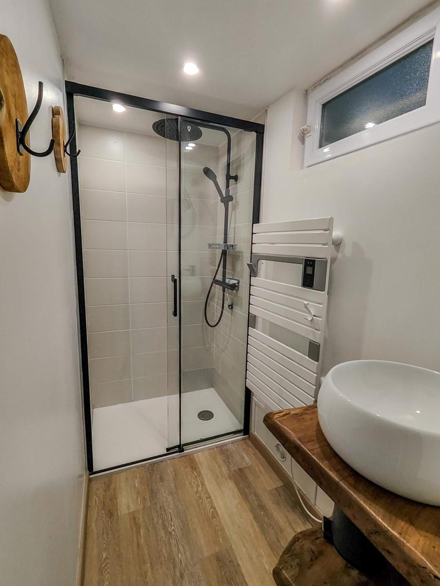 Agreable Maison Renovee En Hyper Centre Avec Patio Pornic Esterno foto