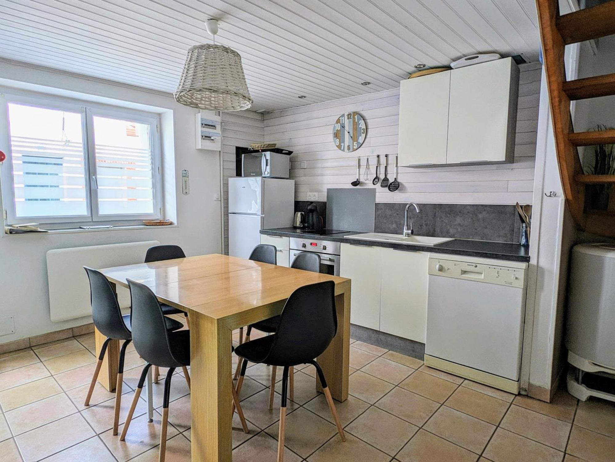 Agreable Maison Renovee En Hyper Centre Avec Patio Pornic Esterno foto